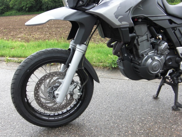 120/70-17 Conti Force SM